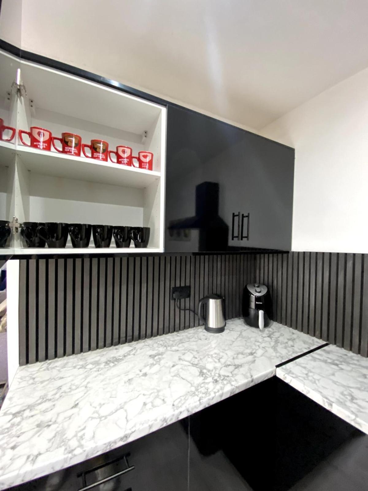 Sleeps 4 Apartment
