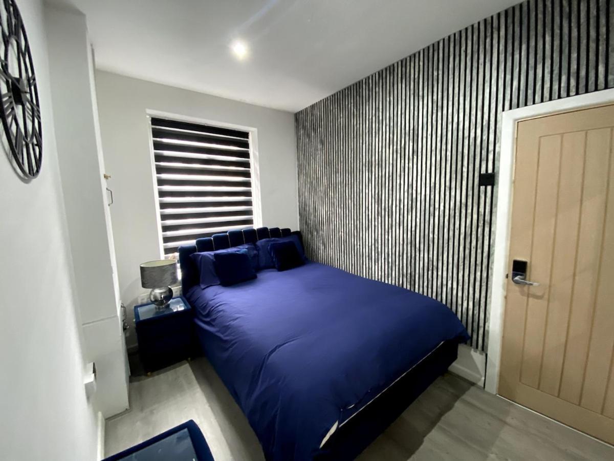 Apartment Sleeps 4