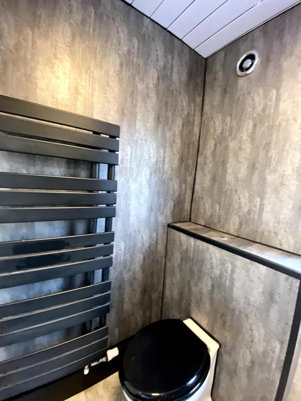 Sleeps 4 * Cardiff