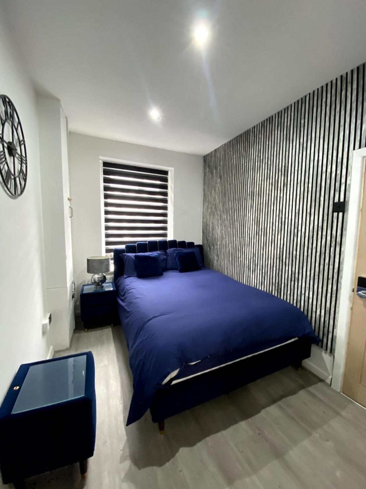 Apartment Sleeps 4